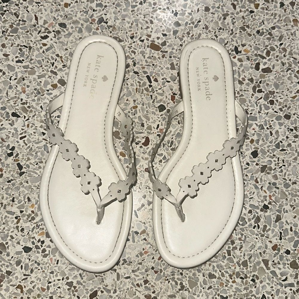 Kate Spade white daisy field sandal flip flop thong 7